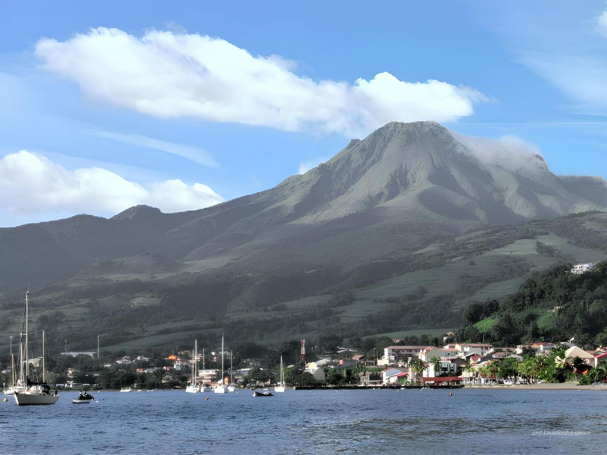 Maison De Charme A Saint-Pierre Avec Vue Sur Mer Et Montagne Eksteriør bilde
